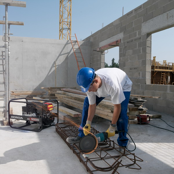 ACTION 2 EC5000 0003